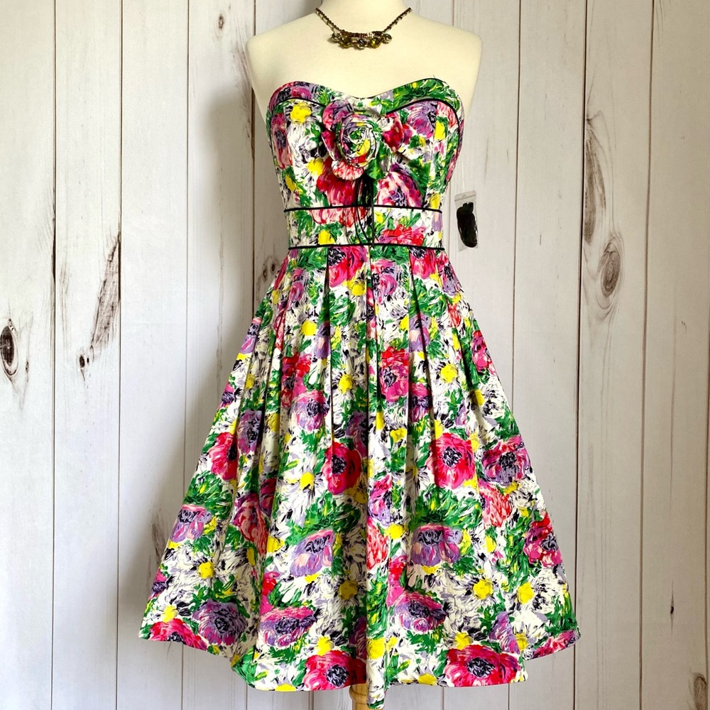 Gorgeous Floral Party Dress